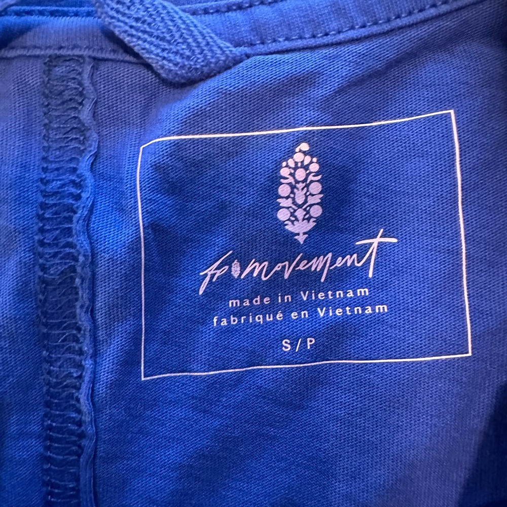 FP Movement Inspire Muscle Tank In Electric Shock Size Small NWOT - Picture 7 of 8